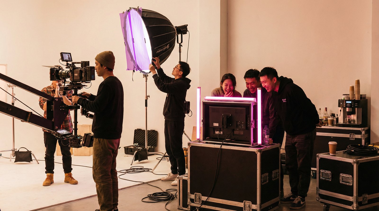 暗网短剧传媒创作